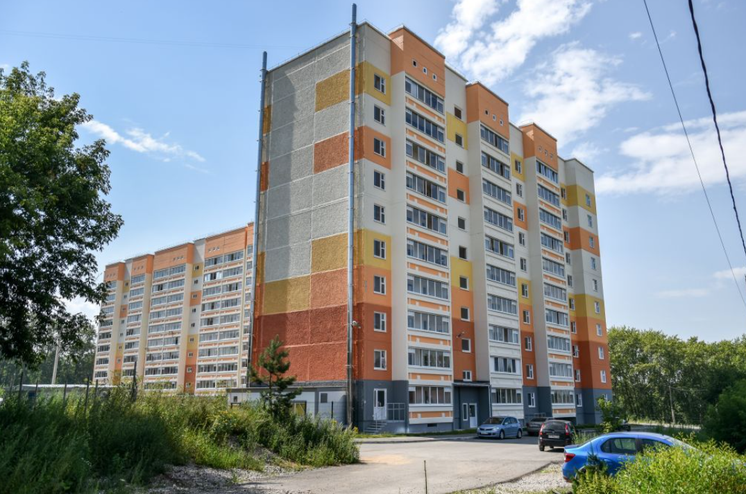 по ул. Менжинского,13